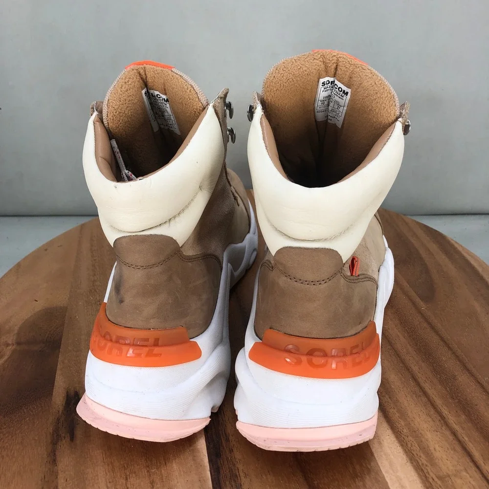 Sorel Kinetic RNEGD Sport Boots Womens Size 10 Tan Orange Waterproof NL4400-253